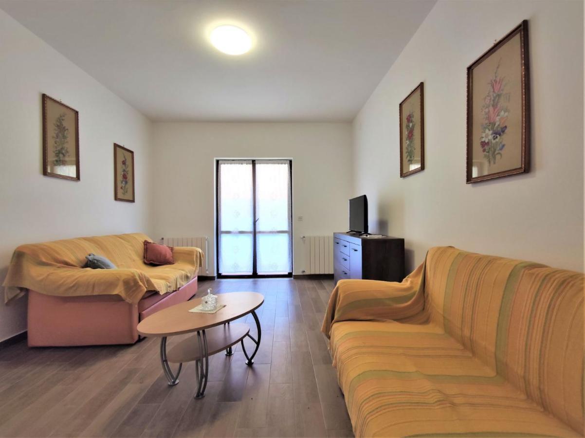 Apartments Morena Rakalj Cameră foto